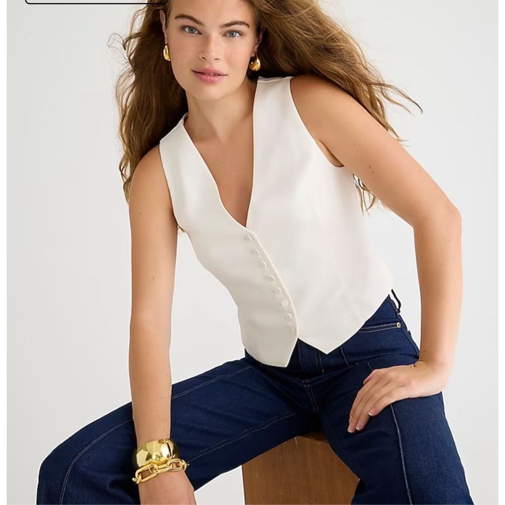 J. Crew Slim-fit tuxedo vest in city crepe ivory cream size  2 button front